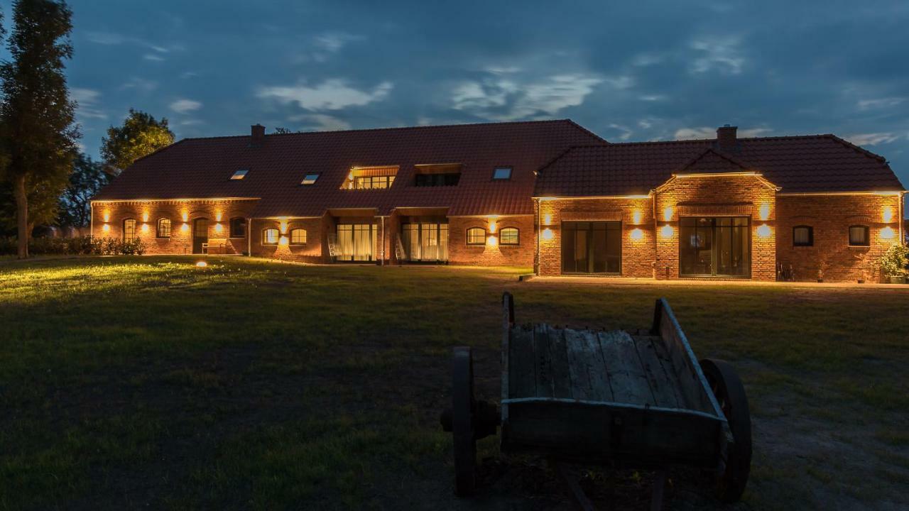 Ferienwohnung Hayungshaus Esens Exterior foto